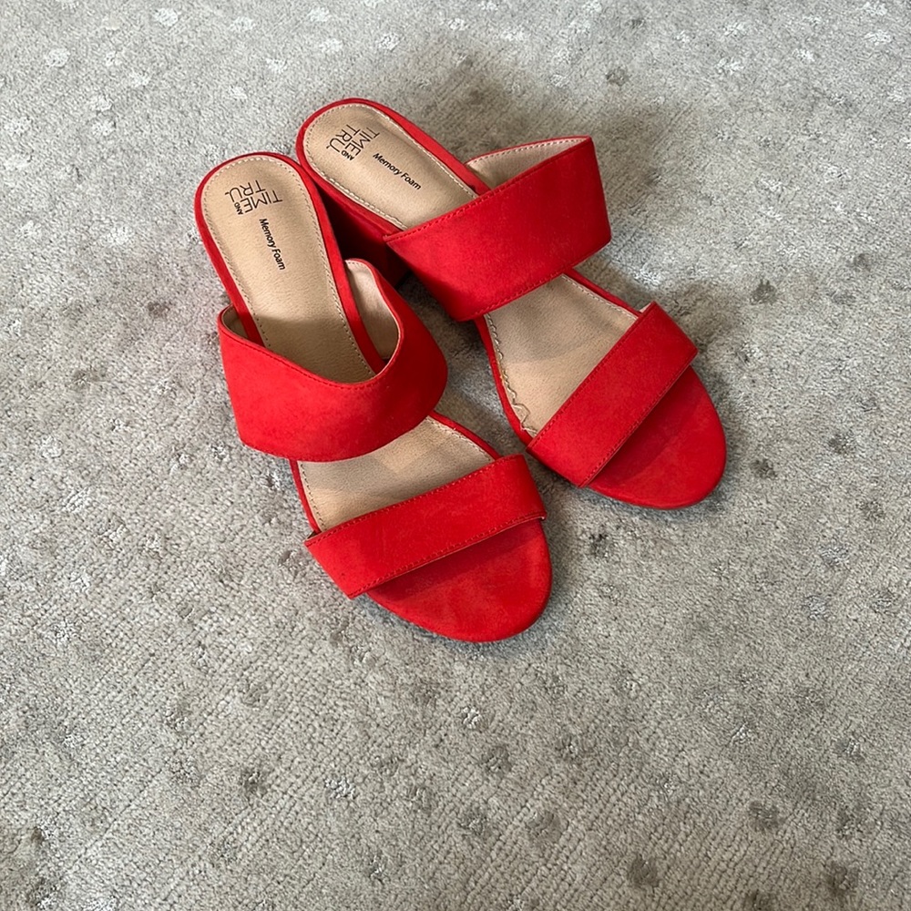Time and Tru Red Sandals